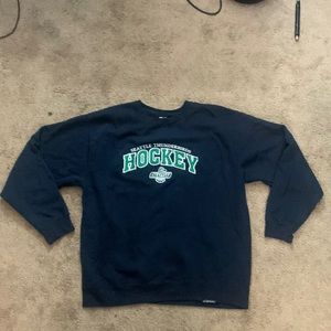 Mens XL Seattle Thunderbirds hockey crewneck.